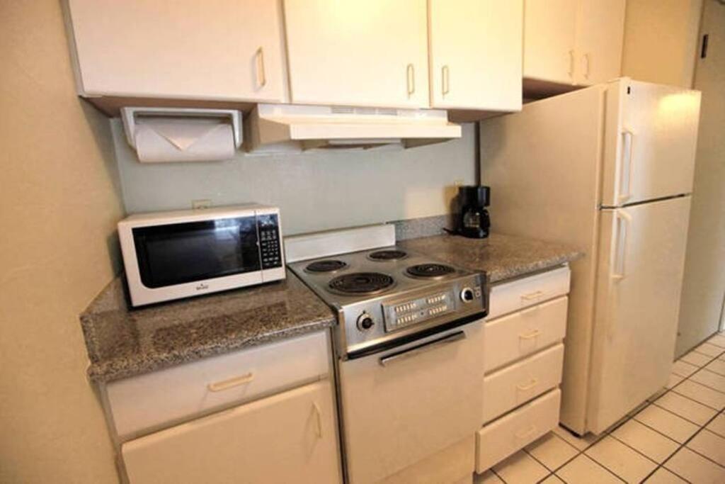 Lovely 1 Bedroom With Kitchen, Free Wifi & Parking Капаа Экстерьер фото